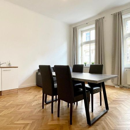 Premium Residence At Famous Vienna Kutschkermarkt Luaran gambar